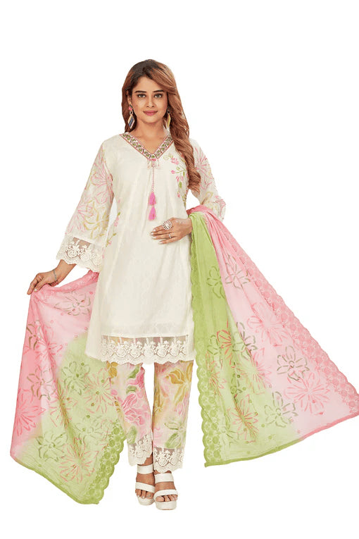 How to Style Kurti Trousers for a Chic & Elegant Look