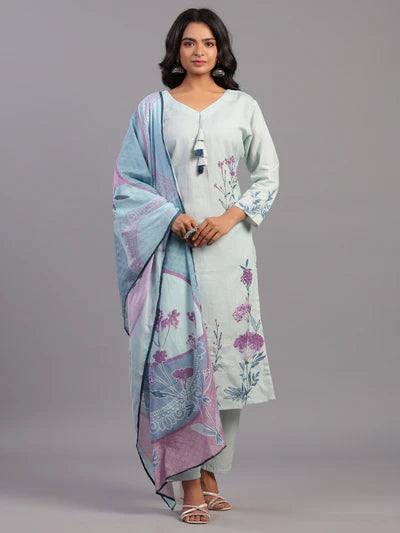 Kurti for Women: Top 5 Office Wear Styles That Blend Comfort & Professionalism