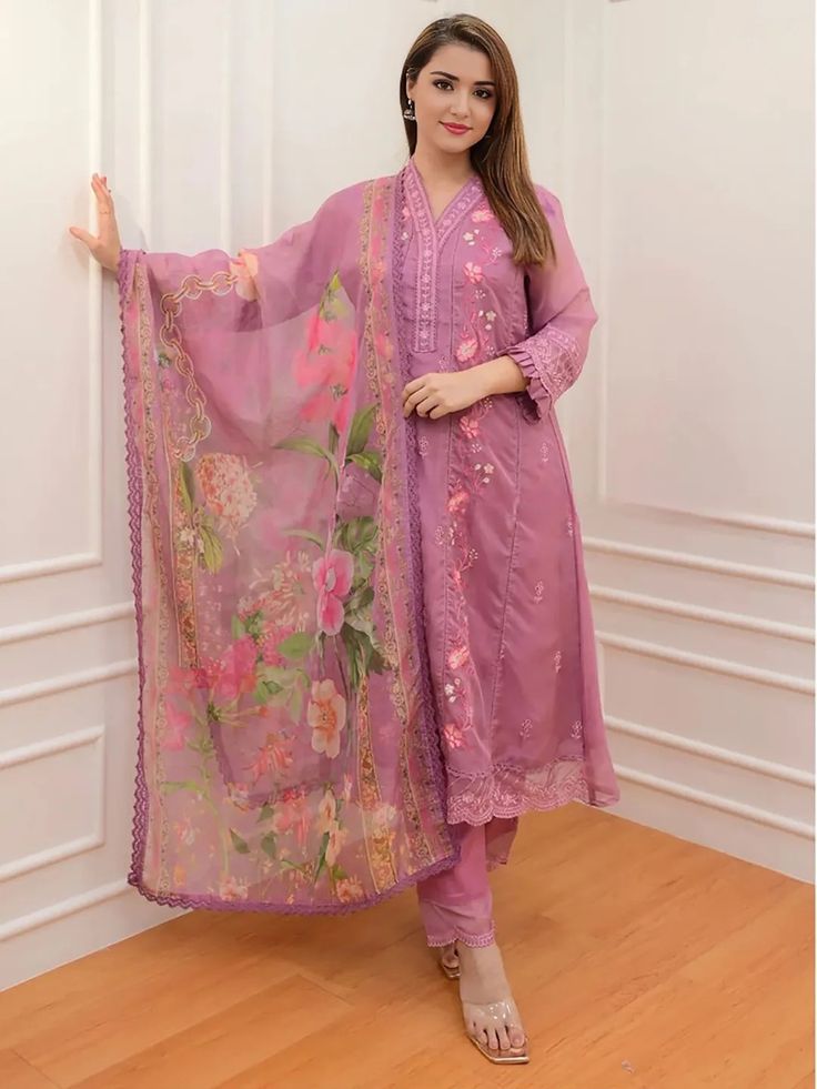 Ethnic Wear in Trends: Why Dresses Are Gaining Popularity