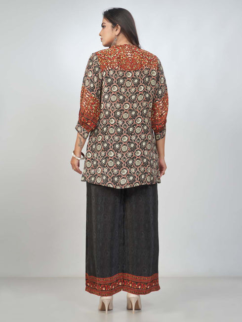 Amchoor Black Crepe Digital Prints Kurta and Trouser Set for Womens