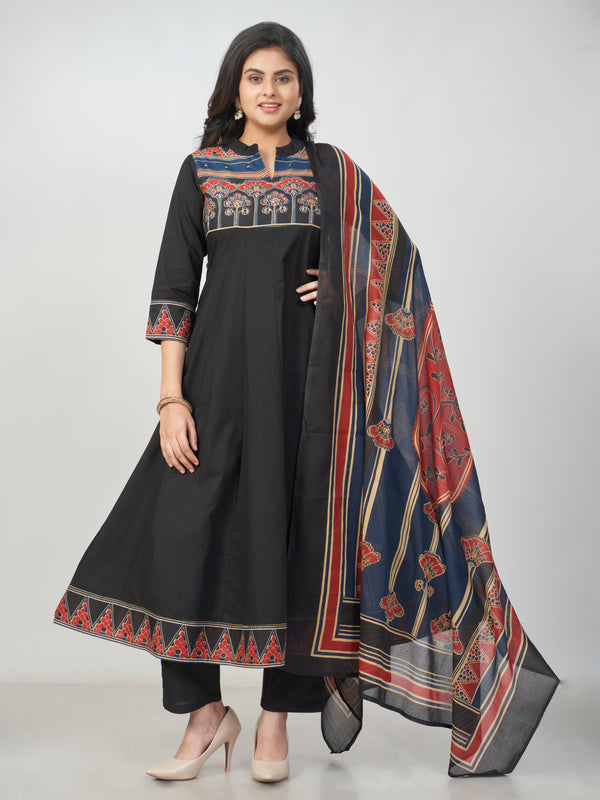 Amchoor Black Cotton Solid Kurti Set for Womens