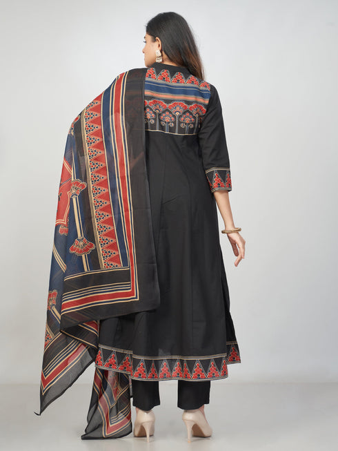 Amchoor Black Cotton Solid Kurti Set for Womens