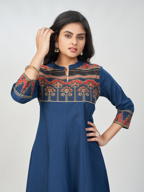Amchoor Blue Cotton Solid Kurti Set for Womens