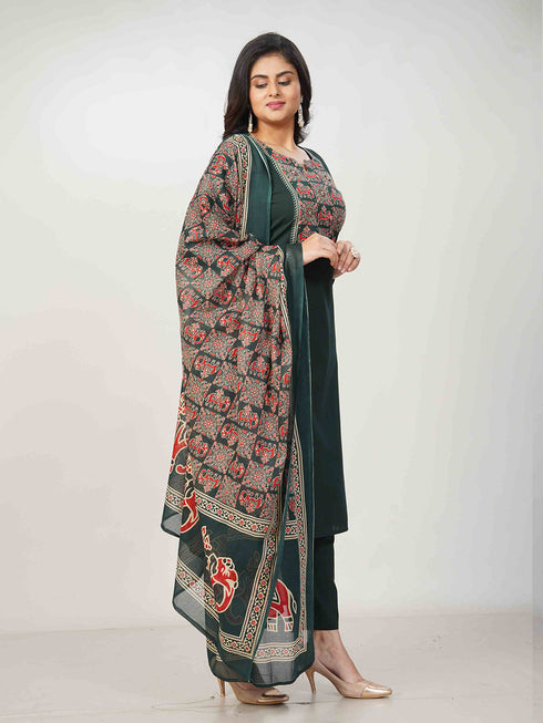 Amchoor Green Cotton Solid Kurti Set for Womens