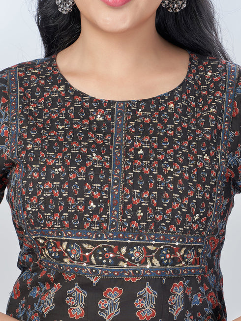 Amchoor Black Cotton Floral Kurta Sets For Womens
