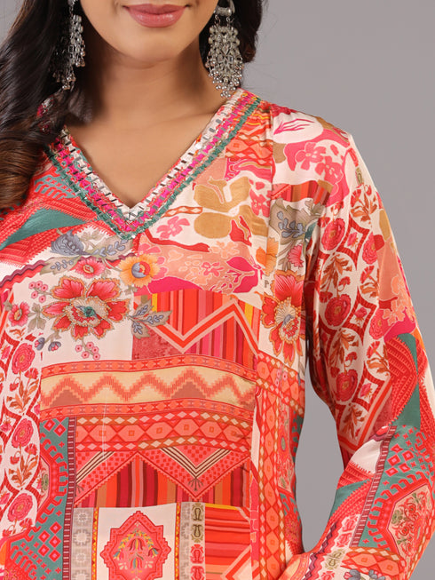 Off White Geometrical Pattern Mirror Work Kurti Set